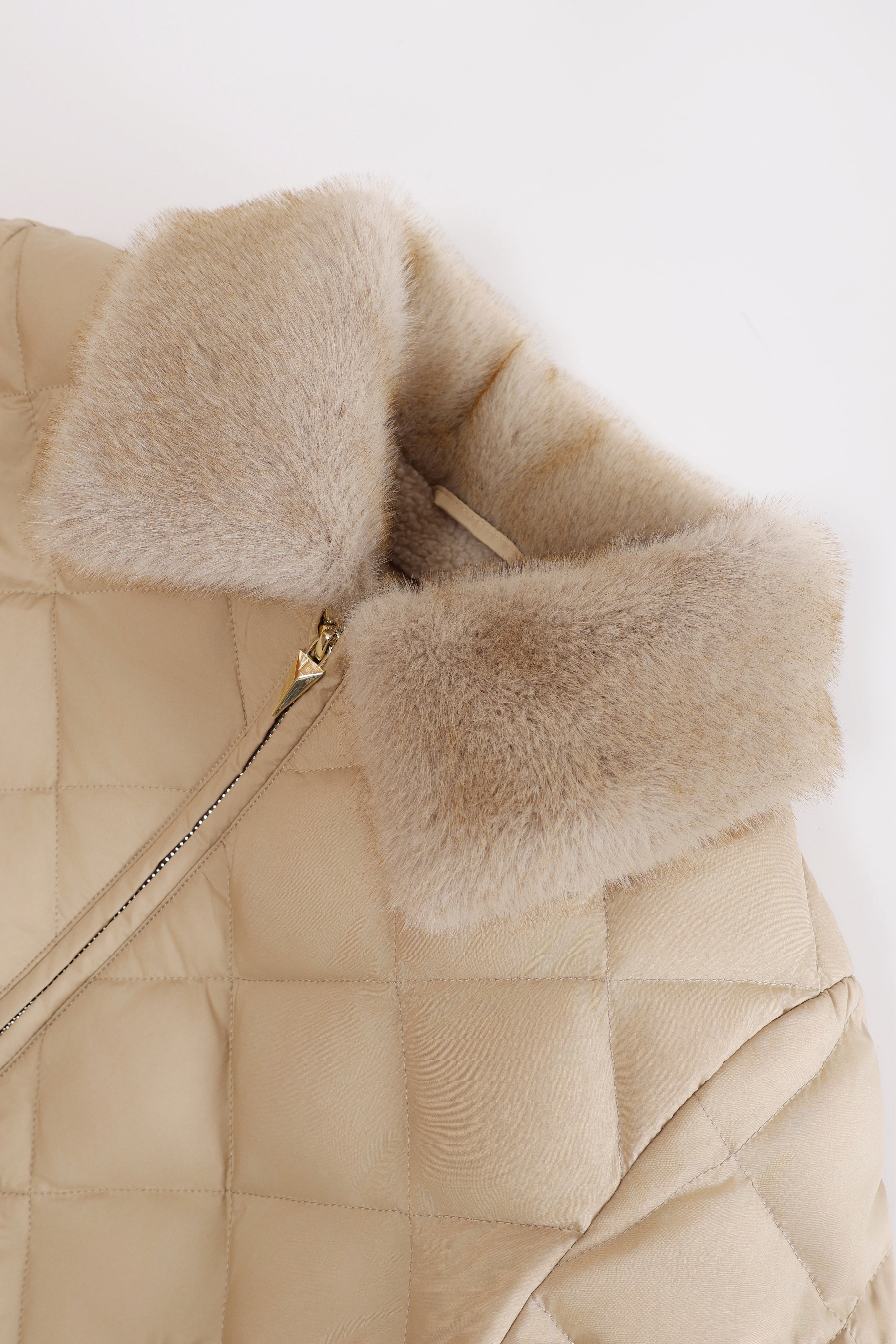LAYRÉS Val d'Isère down puffer jacket with Sherpa fleece lining
